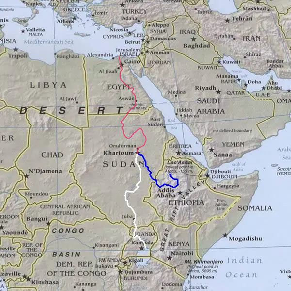 Here are 2 satelite pictures of the Nile River: