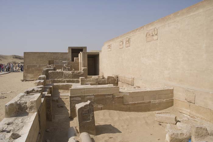 Mastaba Wall Construction