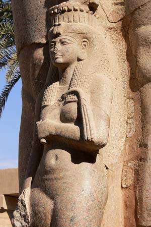 Statue of Nefertari at Karnak