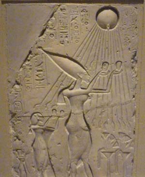 Depiction of Nefertiti Worshipping Aten