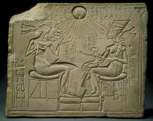 Akhenaton, Néfertiti et leurs filles