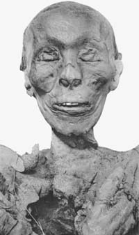 © G. Elliot Smith - Mummy of Thutmose II